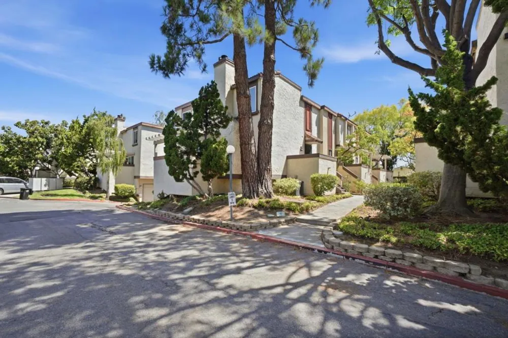 7126 Clarendon Street San Jose, CA 95129