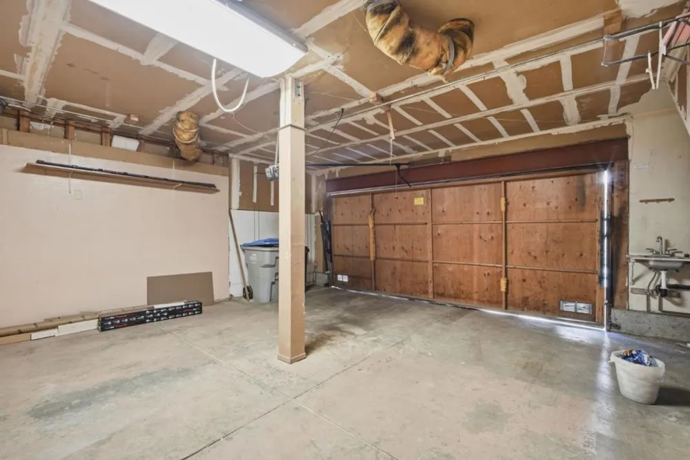 7126 Clarendon Street San Jose, CA 95129