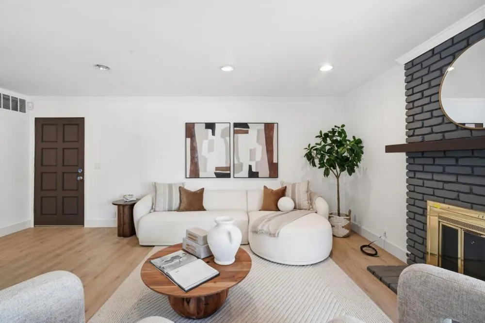 7126 Clarendon Street San Jose, CA 95129