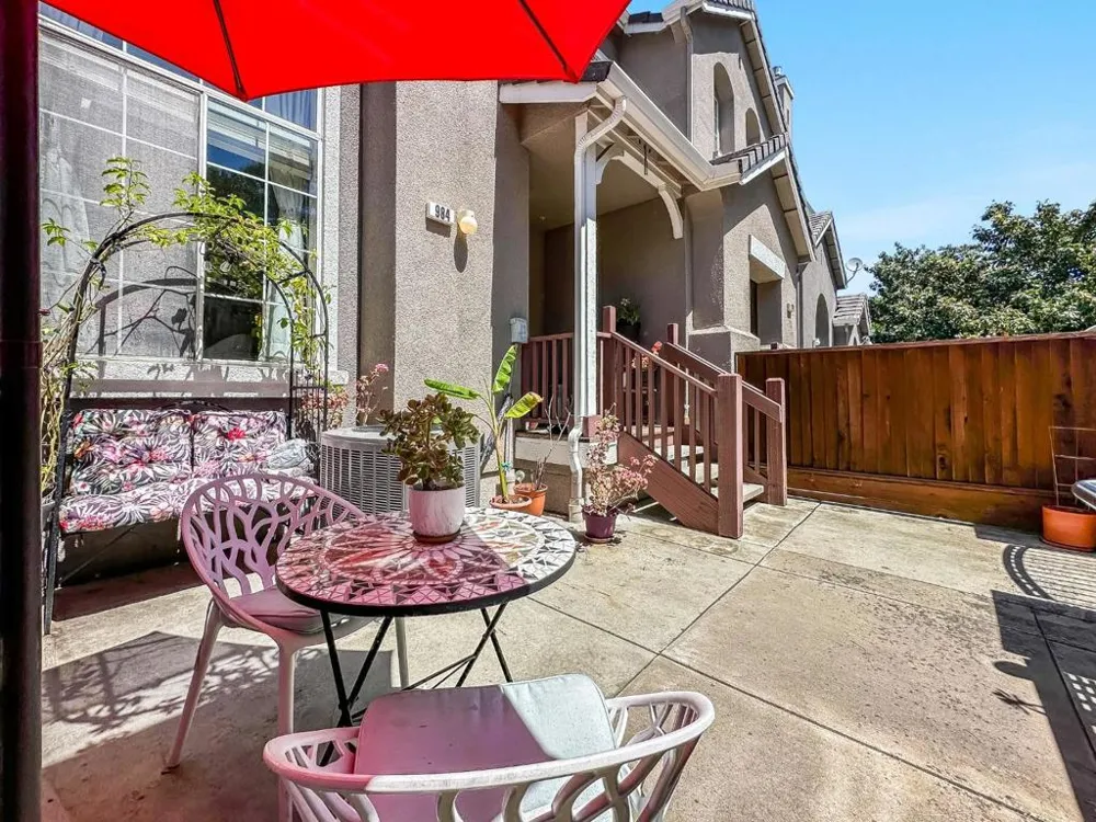 984 Goodacre Lane San Jose, CA 95125