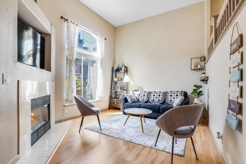 984 Goodacre Lane San Jose, CA 95125