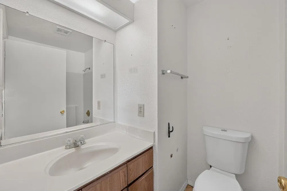 2426 Main Street #B Salinas, CA 93906