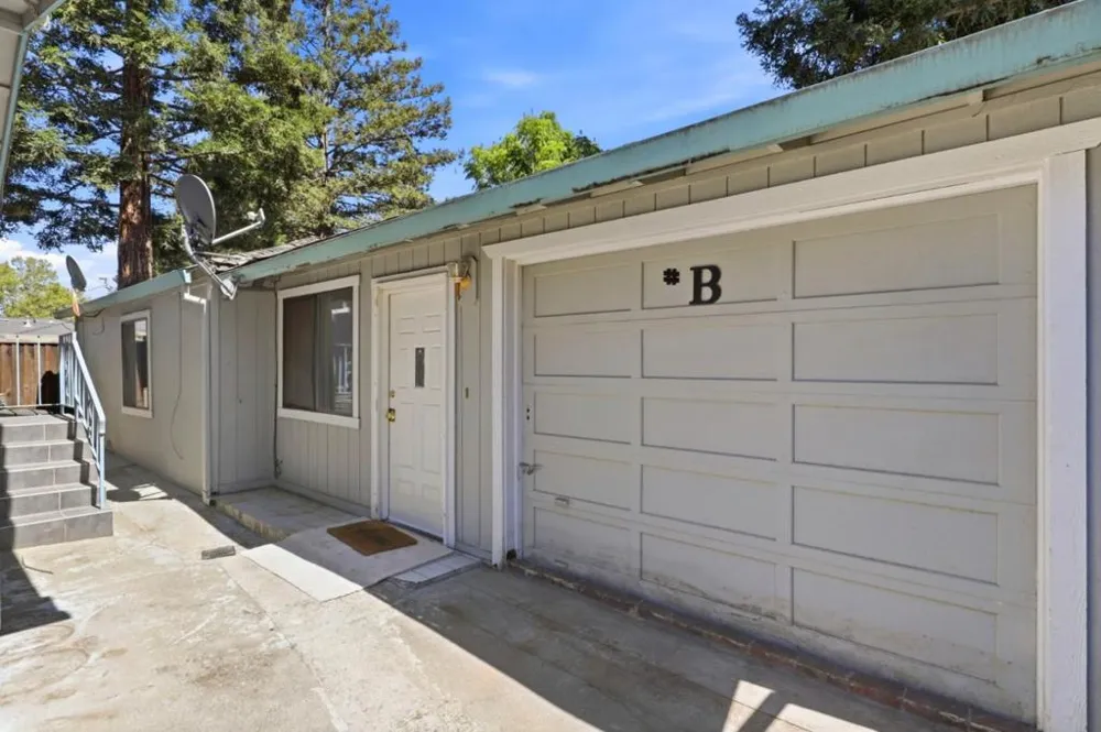 156 W Dunne Avenue Morgan Hill, CA 95037