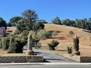 156 W Dunne Avenue Morgan Hill, CA 95037