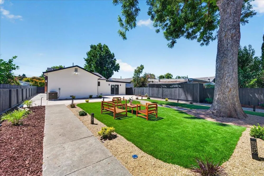 2253 Maywood Avenue San Jose, CA 95128
