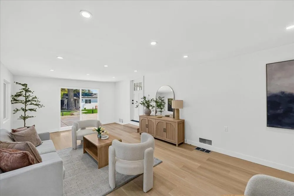 2253 Maywood Avenue San Jose, CA 95128