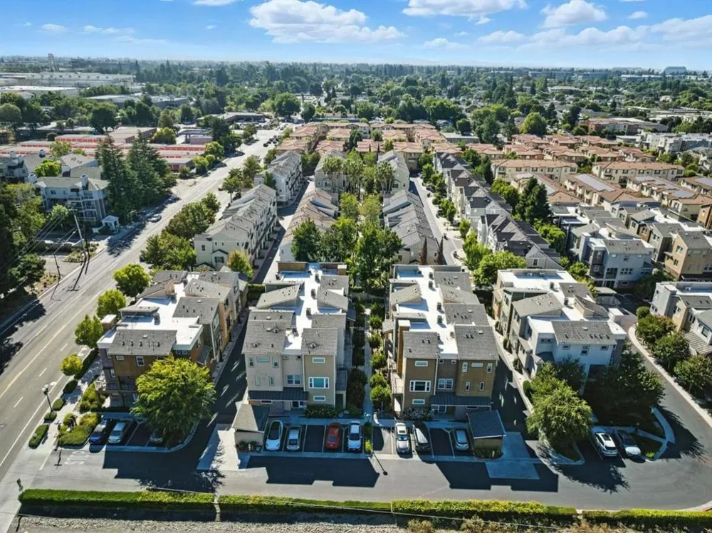 391 Charles Morris Terrace Sunnyvale, CA 94085
