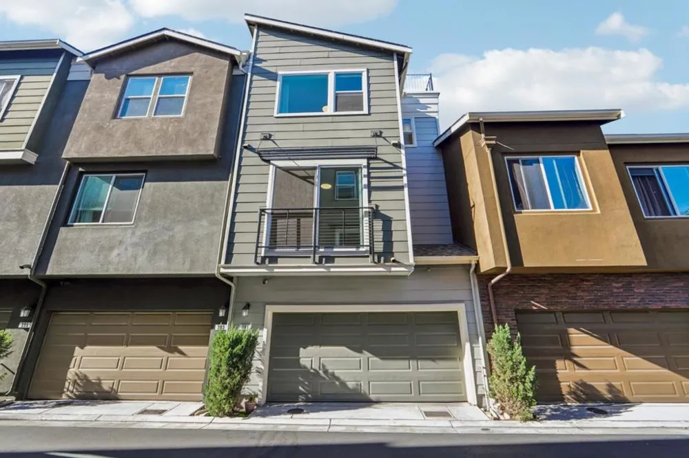 391 Charles Morris Terrace Sunnyvale, CA 94085