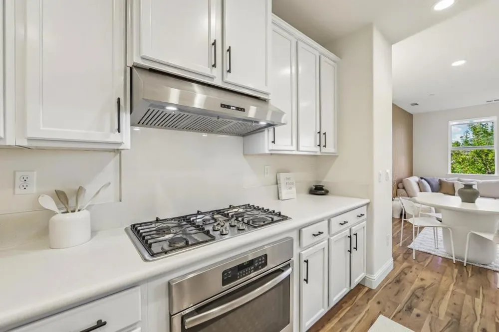 391 Charles Morris Terrace Sunnyvale, CA 94085