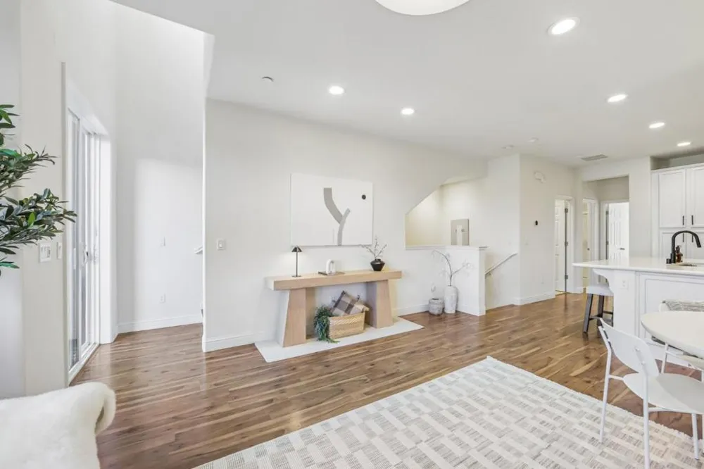 391 Charles Morris Terrace Sunnyvale, CA 94085