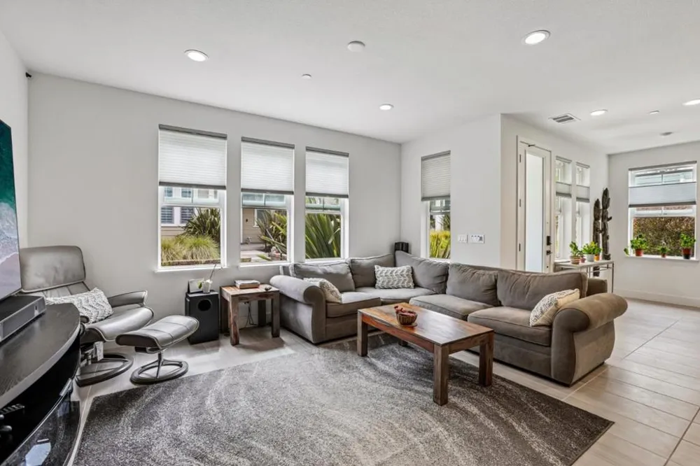 2797 Telegraph Boulevard Marina, CA 93933