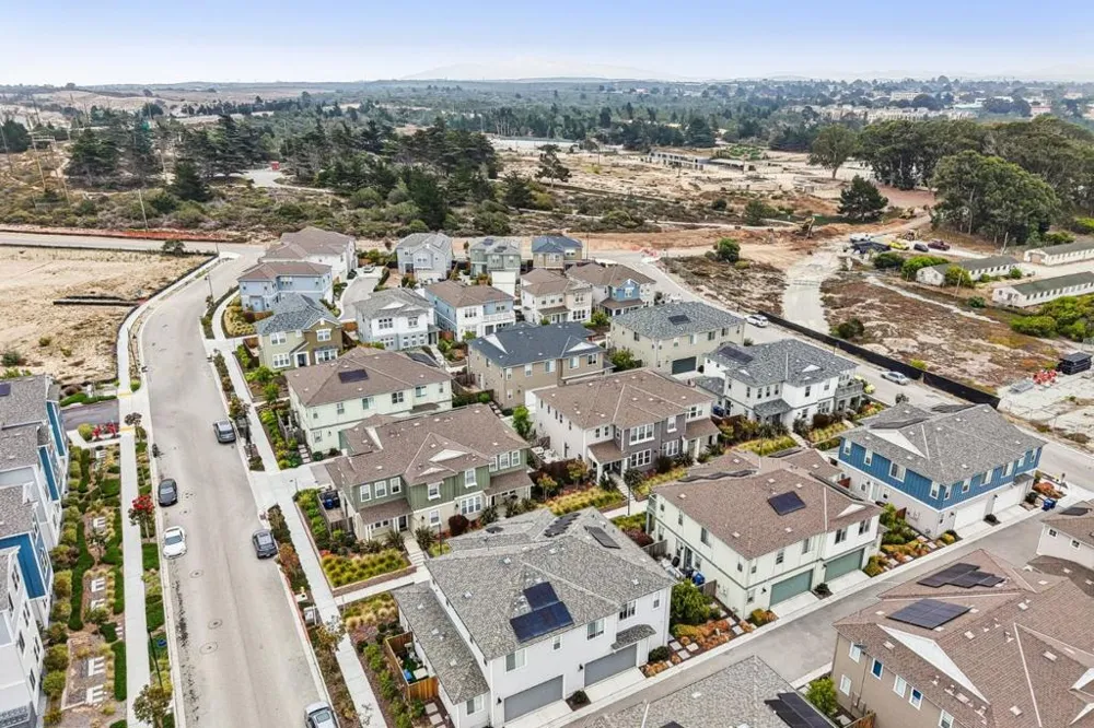 2797 Telegraph Boulevard Marina, CA 93933