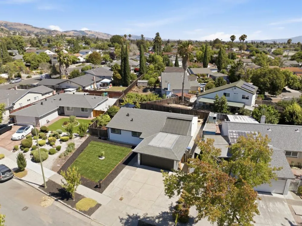 3198 Knights Bridge Road San Jose, CA 95132