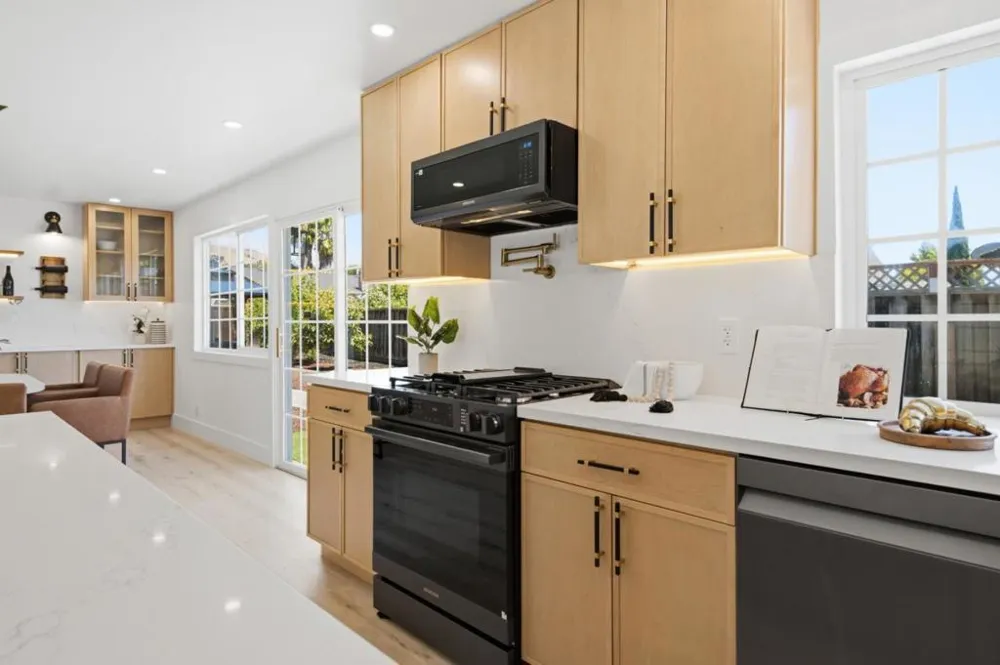 3198 Knights Bridge Road San Jose, CA 95132