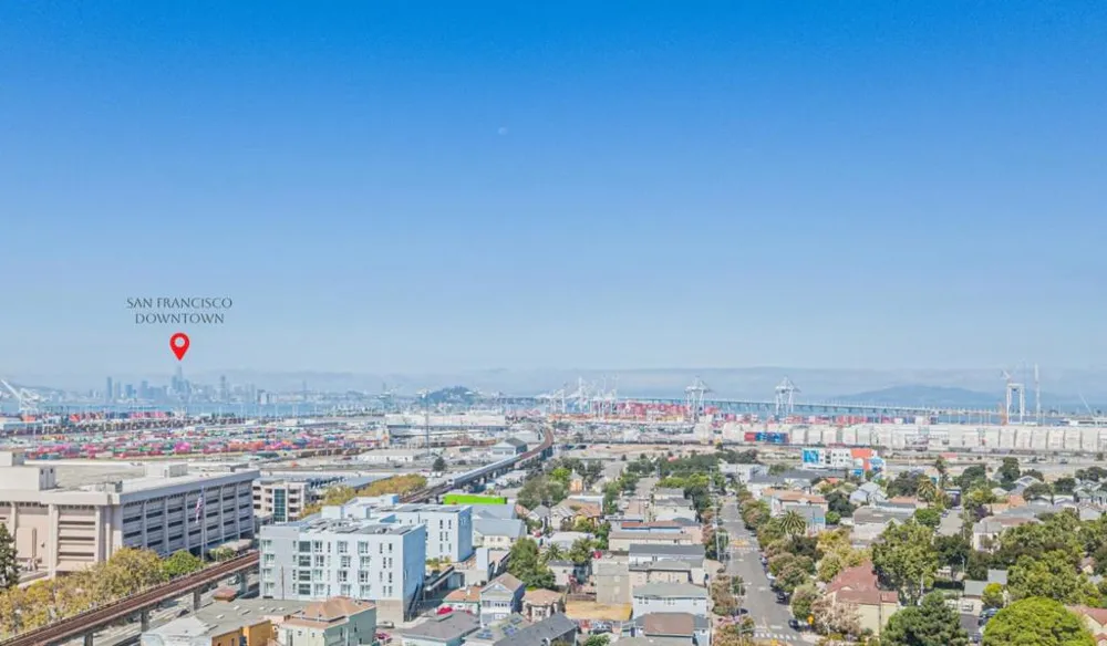 1556 8th Street Oakland, CA 94607