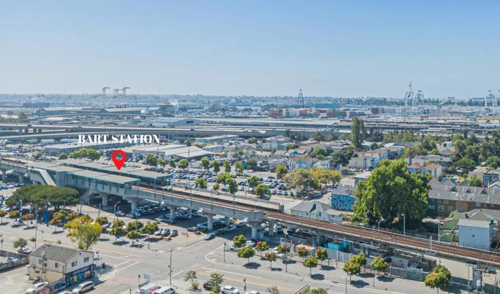 1556 8th Street Oakland, CA 94607