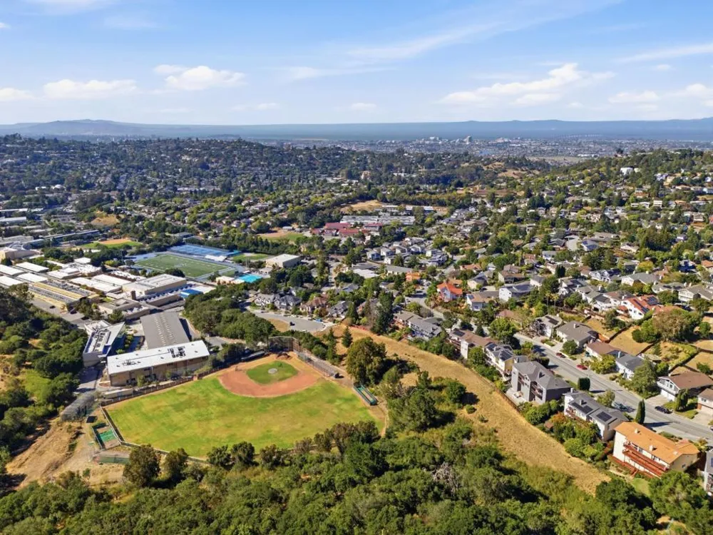 66 Club Drive San Carlos, CA 94070