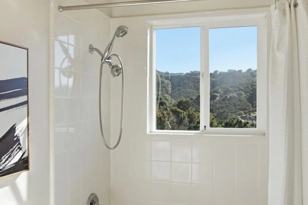 66 Club Drive San Carlos, CA 94070