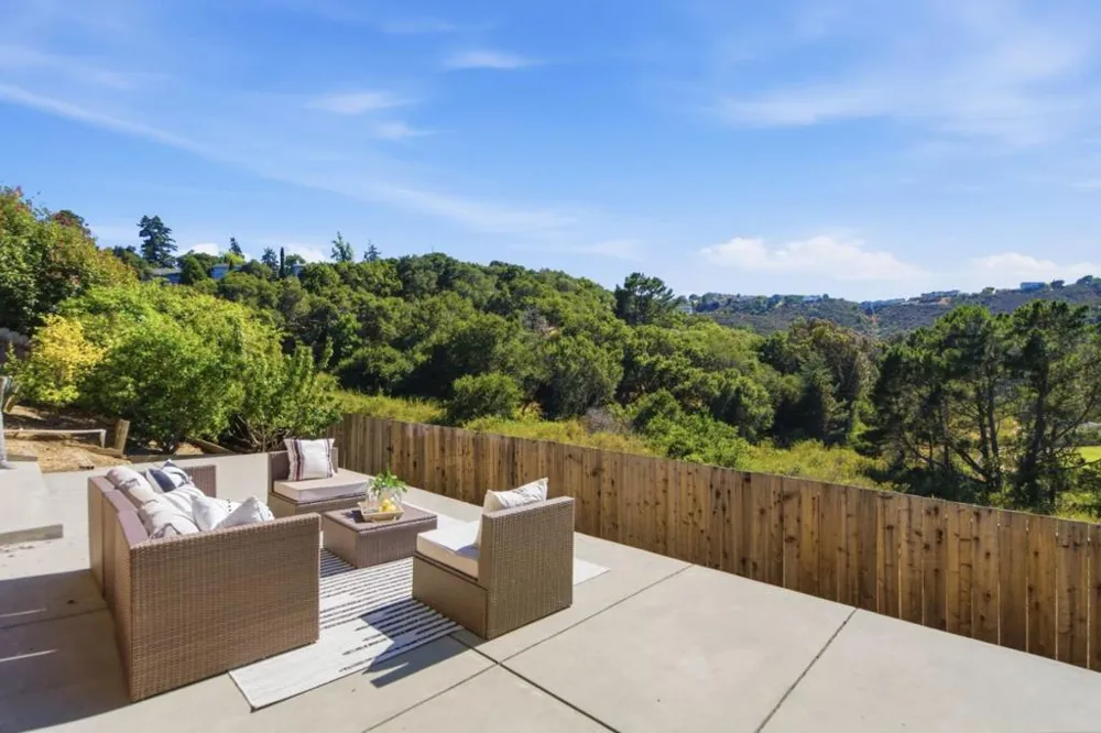 66 Club Drive San Carlos, CA 94070