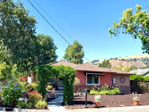 4001 Golf Drive
