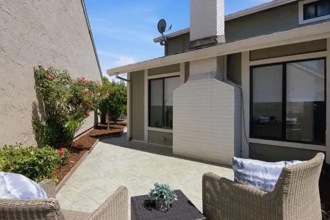 8710 Jan Drive Gilroy, CA 95020