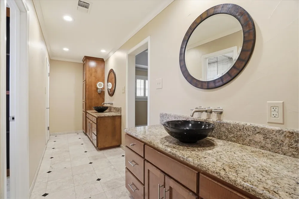 4201 Winding Way Benbrook, TX 76126