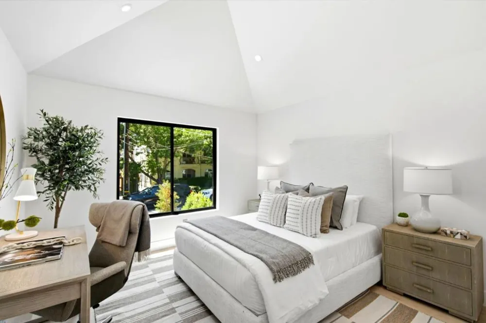 1232 Capuchino Avenue Burlingame, CA 94010