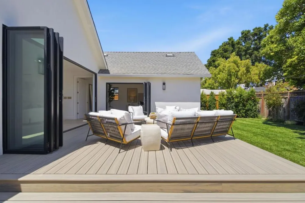 1232 Capuchino Avenue Burlingame, CA 94010