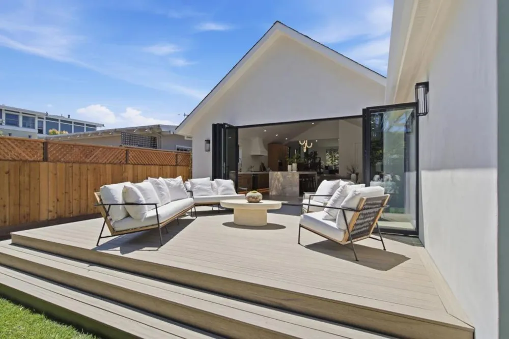 1232 Capuchino Avenue Burlingame, CA 94010