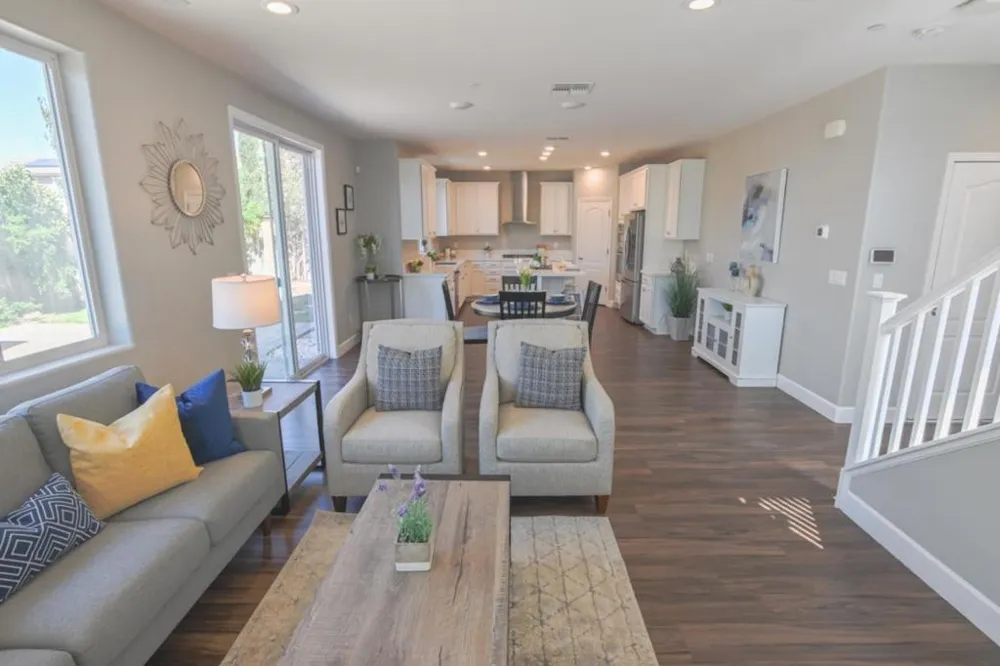305 E Forsythia Way Mountain House, CA 95391