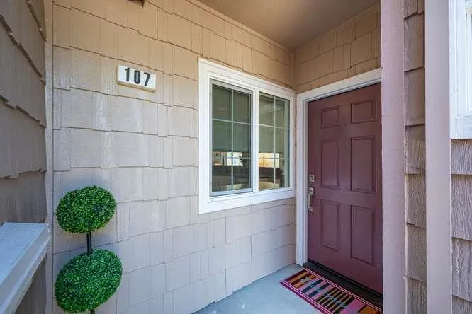 107 Positano Circle Redwood City, CA 94065