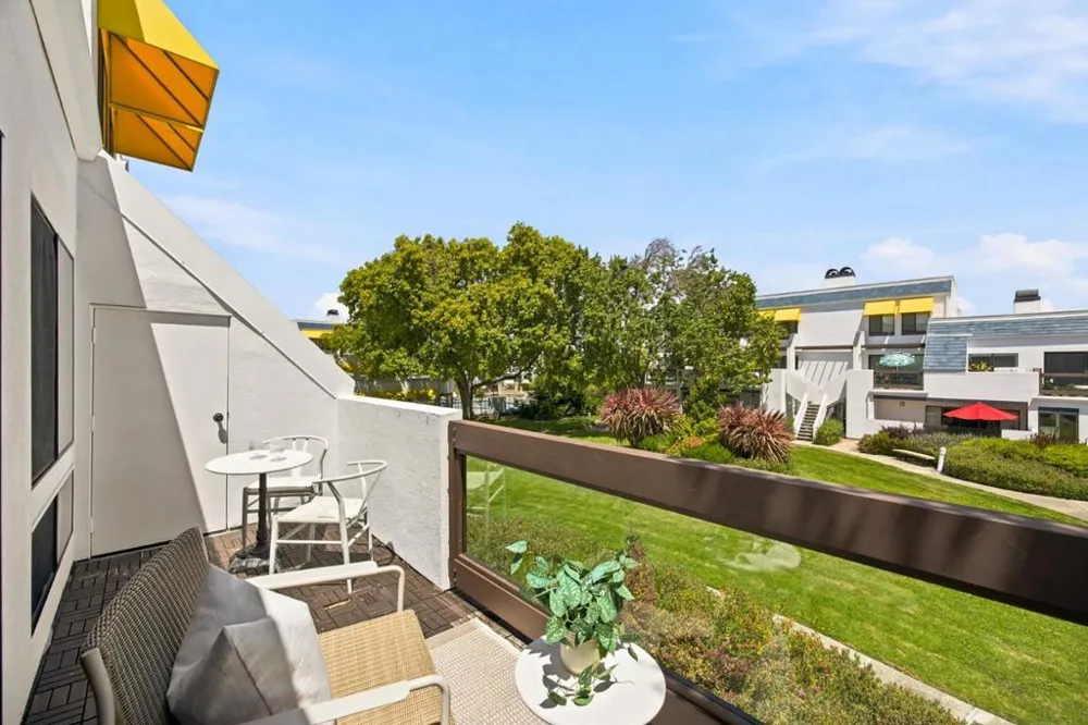 681 Portofino Lane Foster City, CA 94404