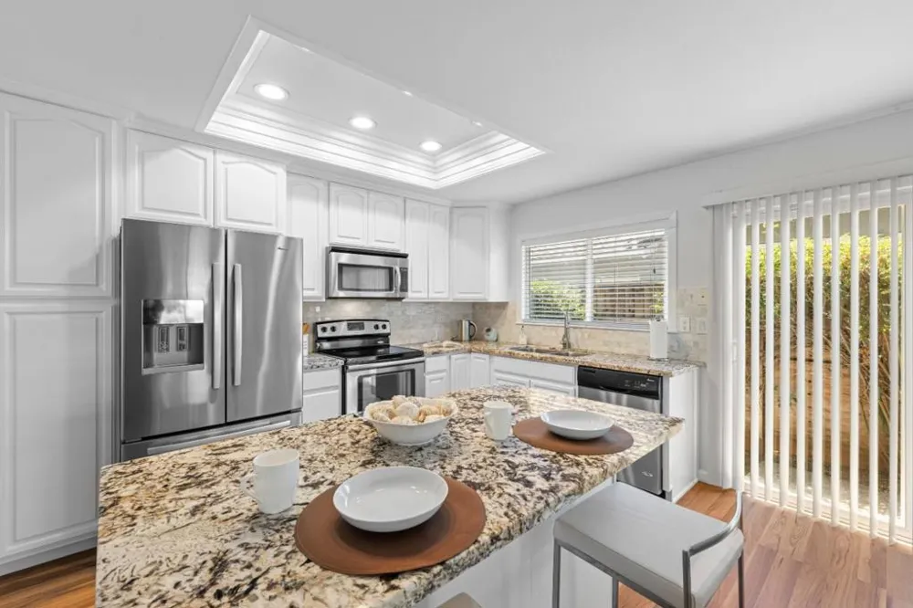 8395 Westwood Drive Gilroy, CA 95020