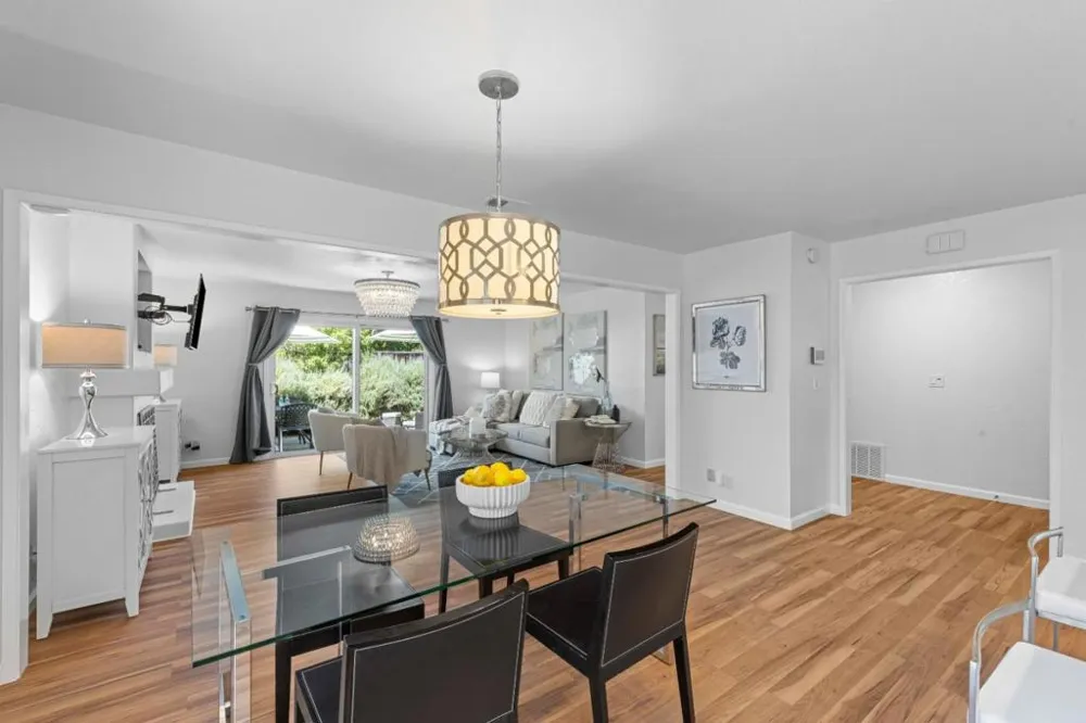 8395 Westwood Drive Gilroy, CA 95020