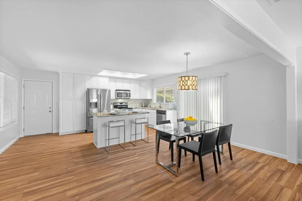 8395 Westwood Drive Gilroy, CA 95020
