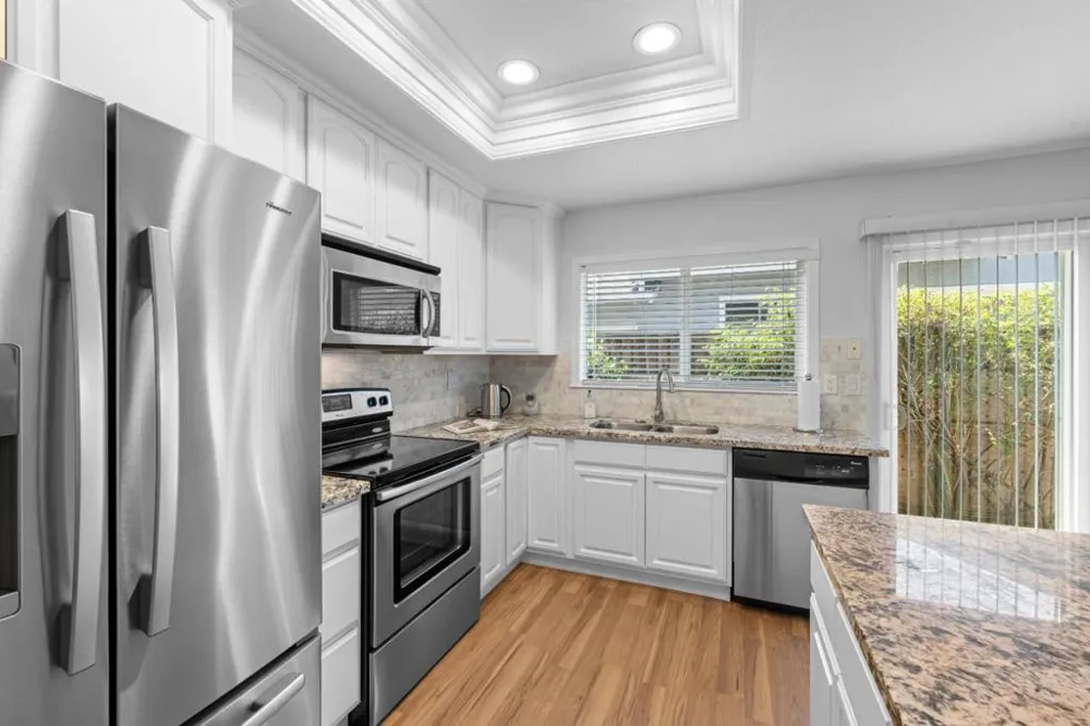 8395 Westwood Drive Gilroy, CA 95020