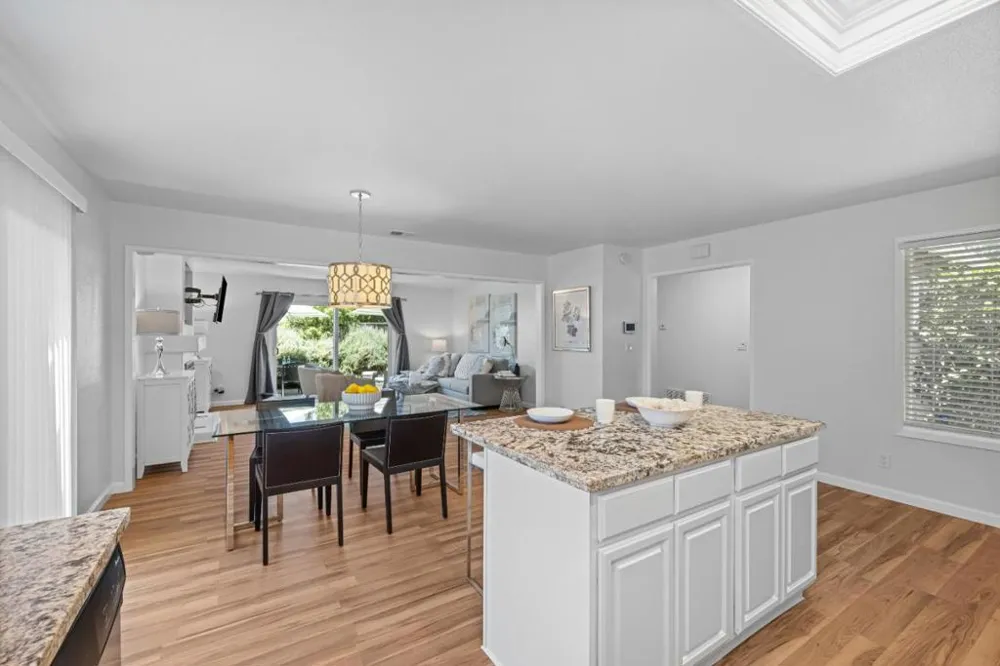 8395 Westwood Drive Gilroy, CA 95020