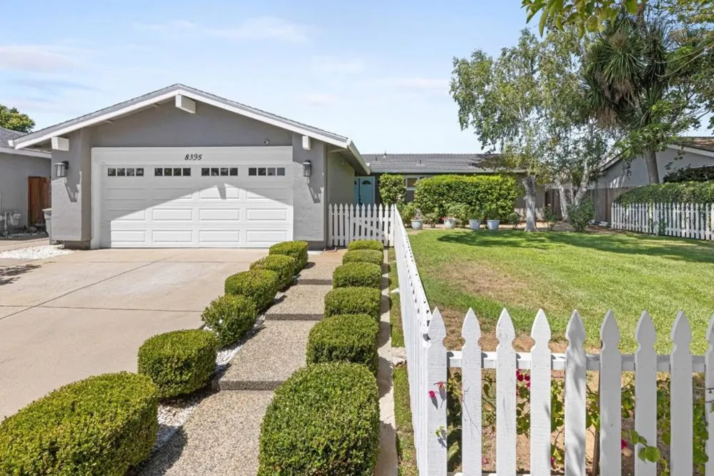 8395 Westwood Drive Gilroy, CA 95020