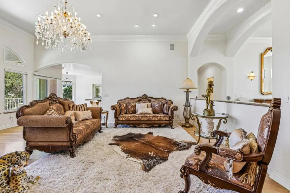 1515 S Ridgemark Drive Hollister, CA 95023