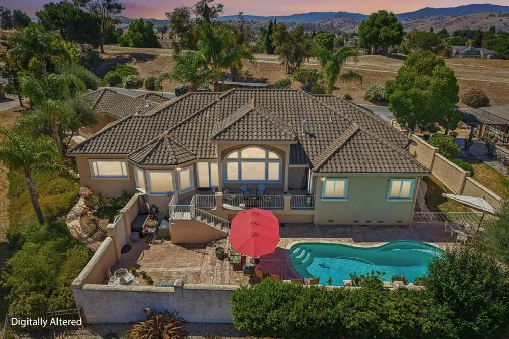 1515 S Ridgemark Drive Hollister, CA 95023