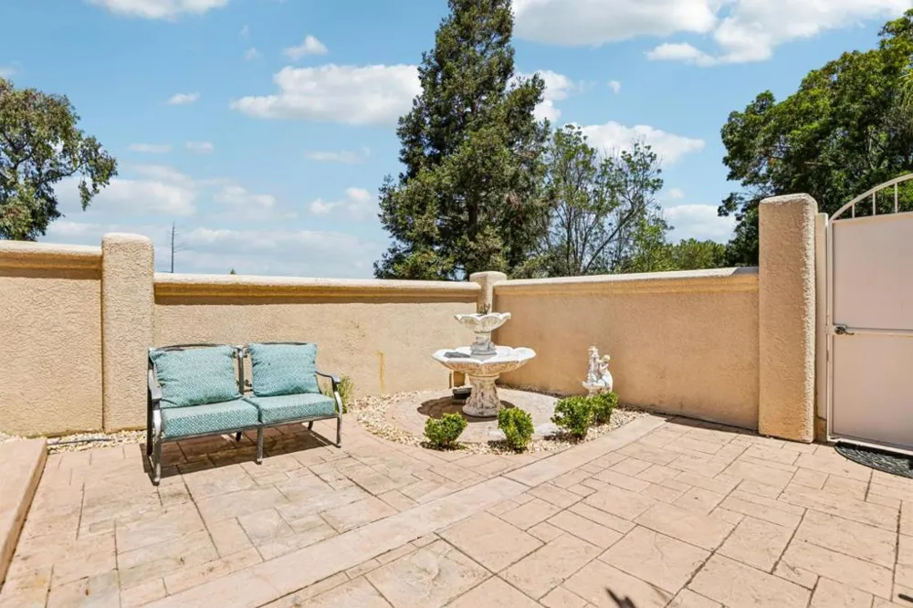 1515 S Ridgemark Drive Hollister, CA 95023