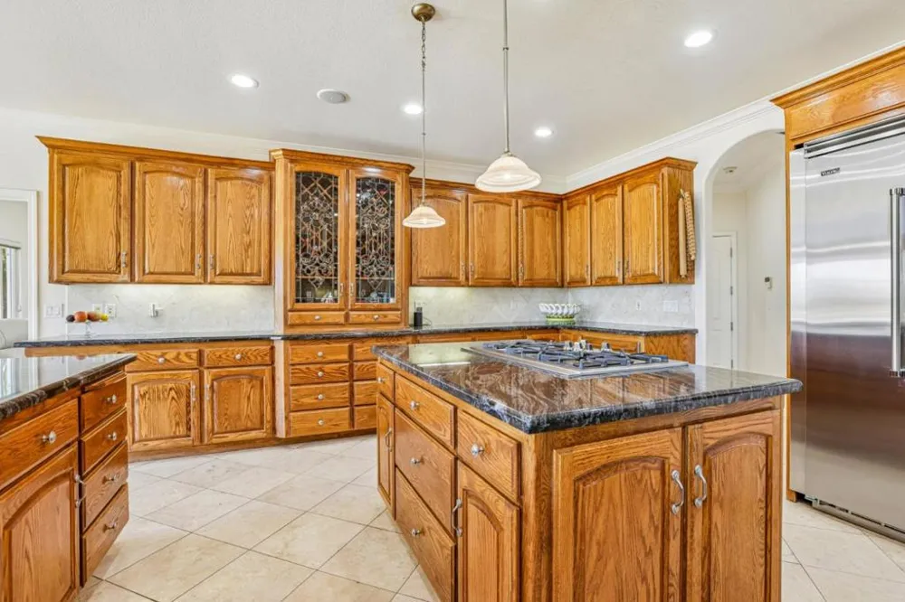 1515 S Ridgemark Drive Hollister, CA 95023