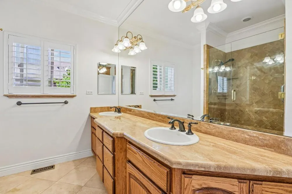 1515 S Ridgemark Drive Hollister, CA 95023