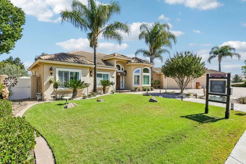 1515 S Ridgemark Drive Hollister, CA 95023
