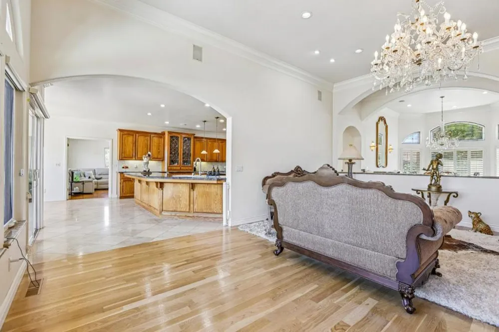 1515 S Ridgemark Drive Hollister, CA 95023