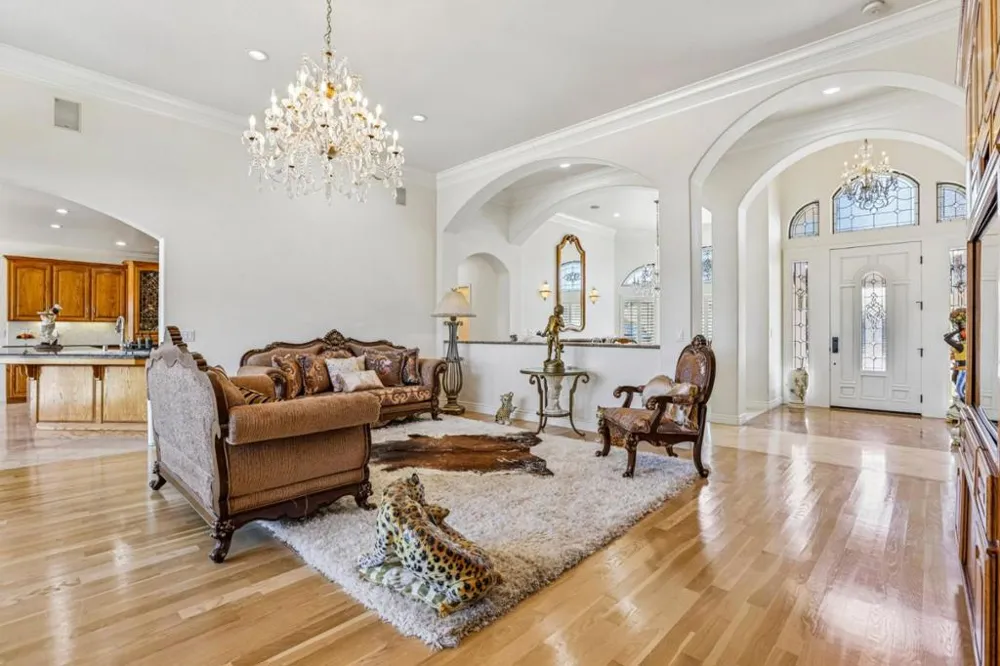 1515 S Ridgemark Drive Hollister, CA 95023