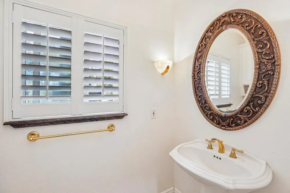 1515 S Ridgemark Drive Hollister, CA 95023