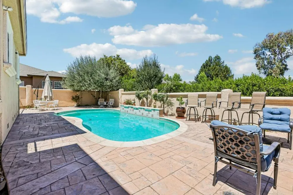 1515 S Ridgemark Drive Hollister, CA 95023