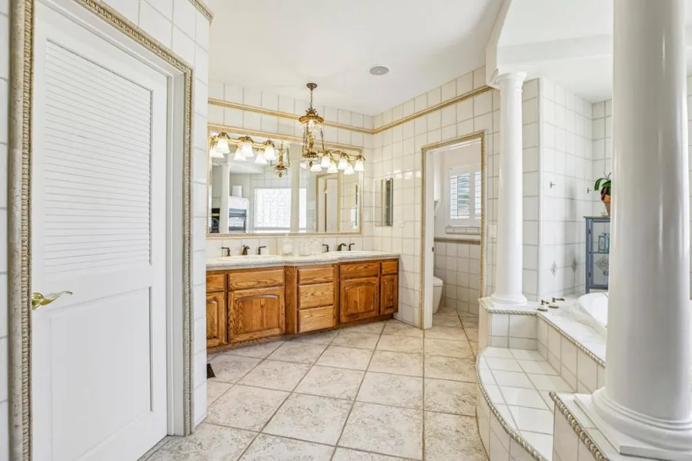 1515 S Ridgemark Drive Hollister, CA 95023
