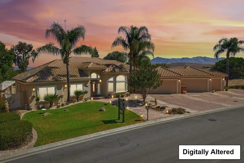 1515 S Ridgemark Drive Hollister, CA 95023